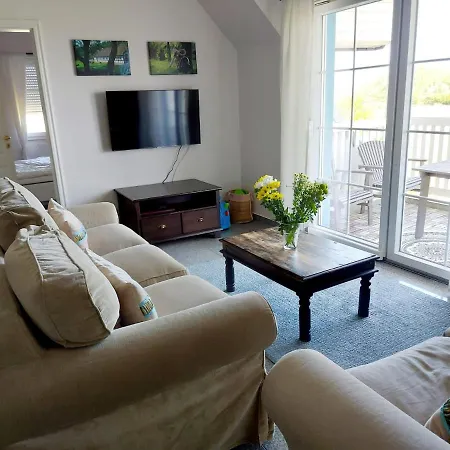 Hochwertige Ferienwohnung Direkt Am Hafen Mit Balkon Karlshagen Exterior foto