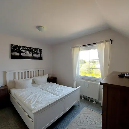 Hochwertige Ferienwohnung Direkt Am Hafen Mit Balkon Karlshagen Exterior foto