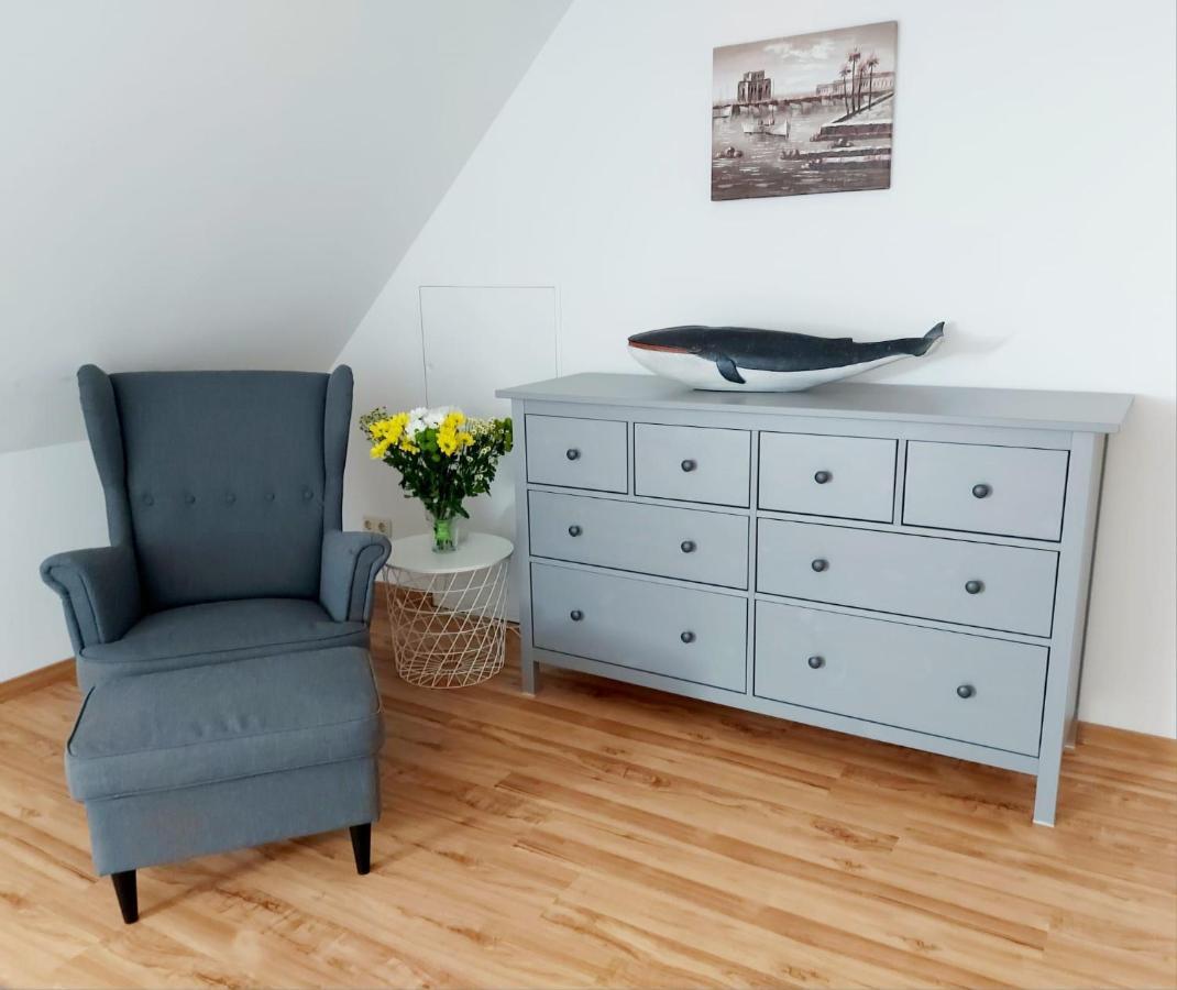 Apartment Hochwertige Direkt Am Hafen Mit Balkon Karlshagen