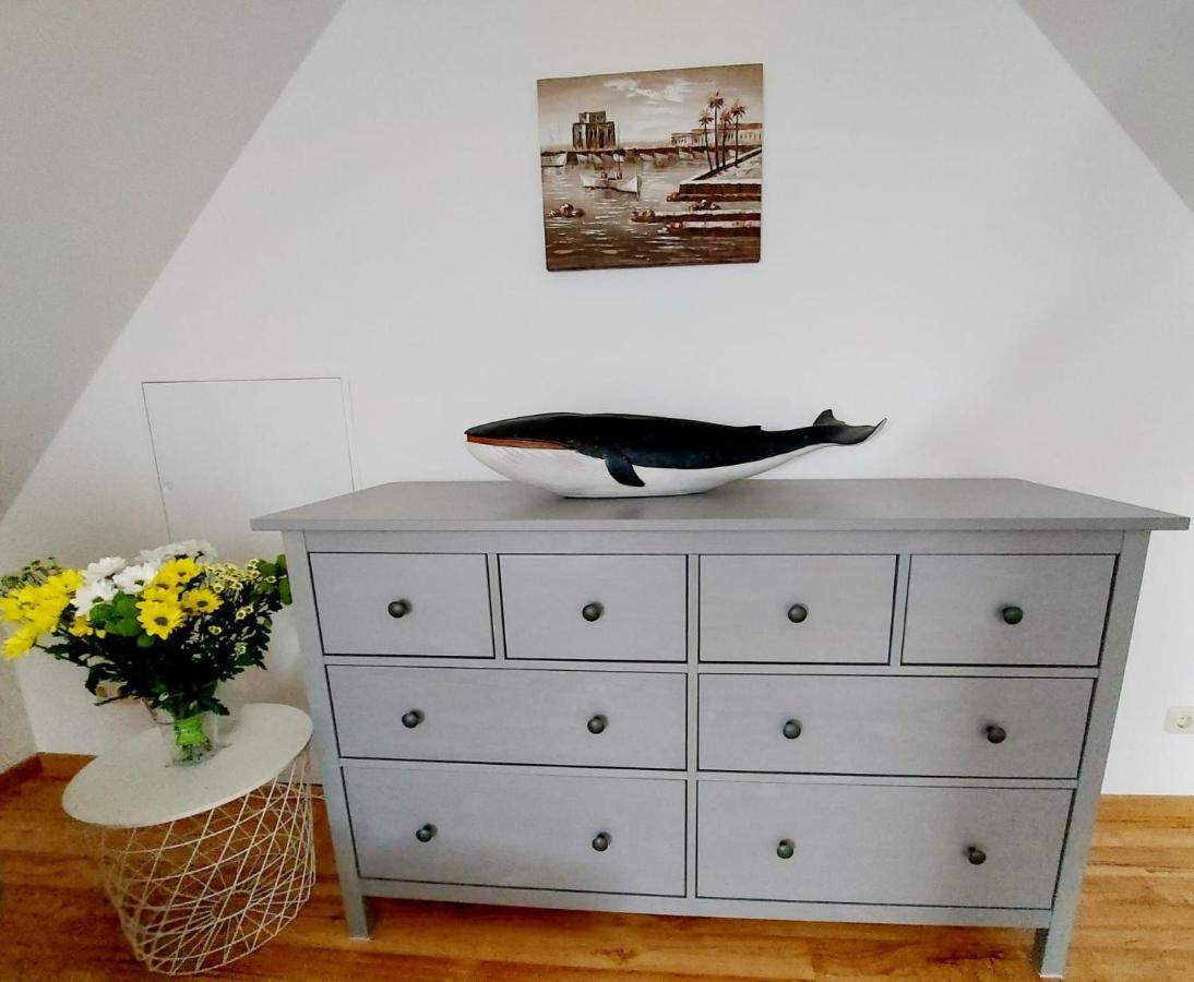 Hochwertige Direkt Am Hafen Mit Balkon Apartment